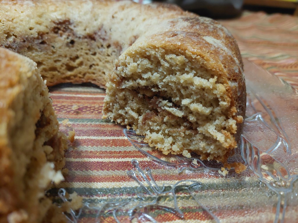 cinnamon bundt cake homemaking